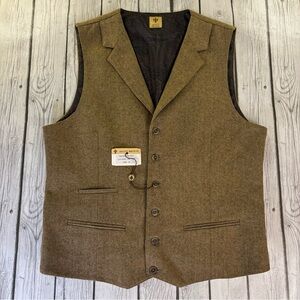 Ascott Browne The Blixston Men's M Button Front Vest Herringbone Tweed Tan NWT.